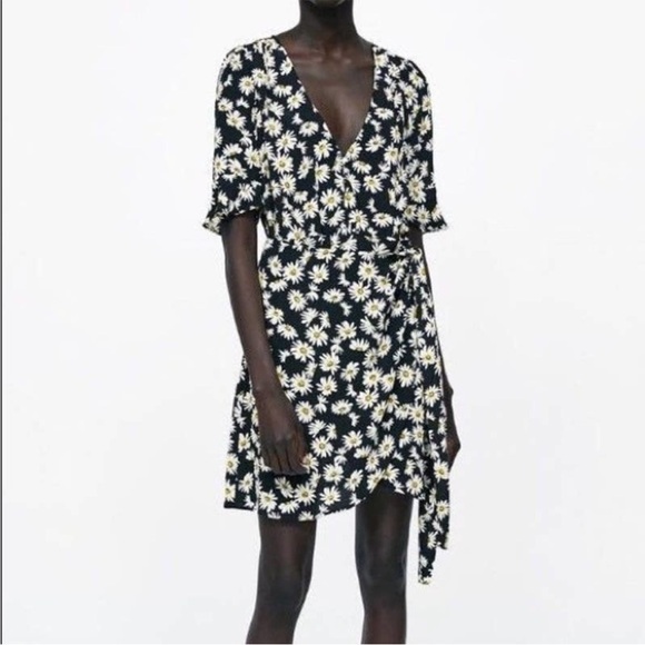 Zara Dresses & Skirts - Zara Daisy Faux Wrap Dress Button Front deep V Neck Floral Size M